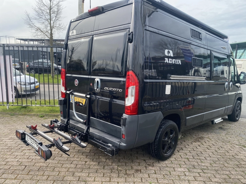 Adria Twin 600 SPB Airco Cruise cntr busbike  foto: 3