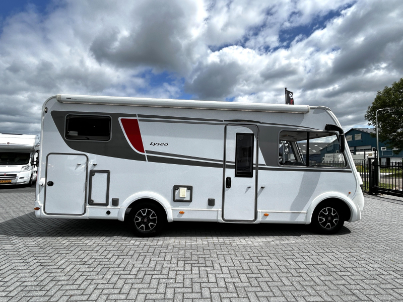 B&uuml;rstner Lyseo Time I 690 G Single beds/Automatic! photo: 4