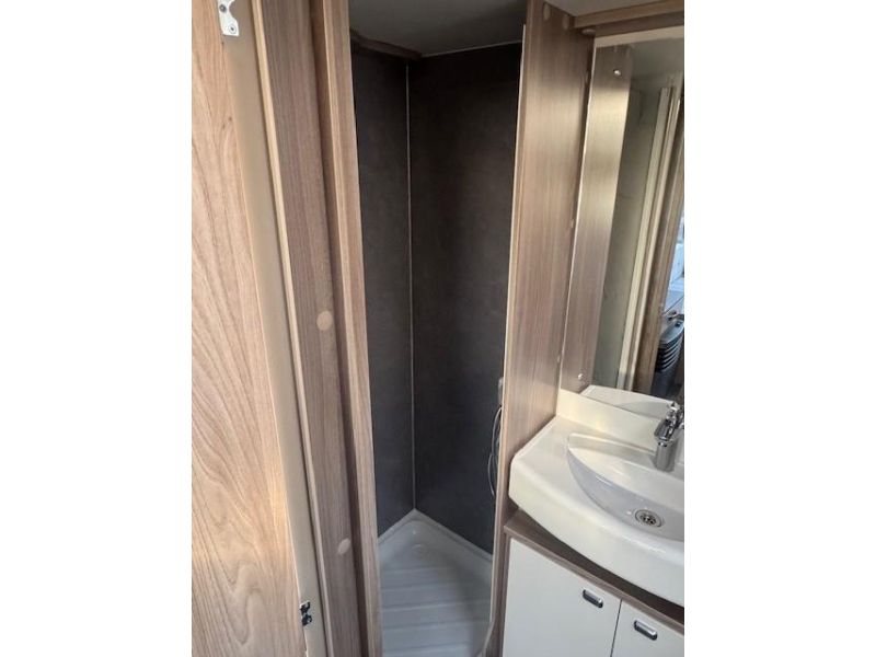 Oferta Sprite Mondial 420 SE camas individuales foto: 13