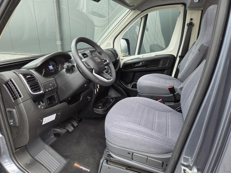Clever Runner 640 Skyroof 180HP Busbiker photo: 16
