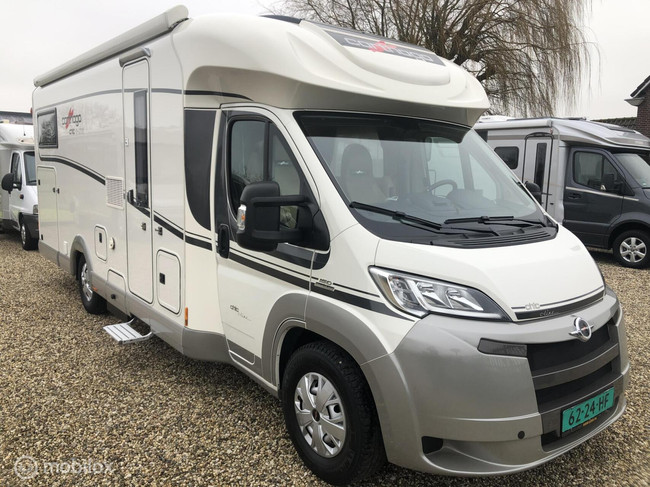 Carthago Chic C-Line T 4.9 Automaat(!!) 2X Enkele Bedden, XXL-Garage, Vól Extras zoals: E&P Levelsysteem, 2x Airco, Solar, Omvormer, Nw.S