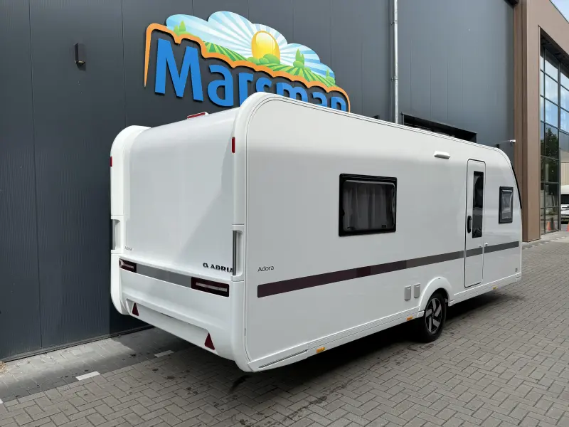 Adria Adora 572 UT Nieuw - Actie model 2025  foto: 2