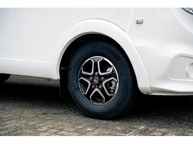 Hymer Exsis I 580 Pure Integraal met Hefbed Hymer Exsis I 580 Pure foto: 6