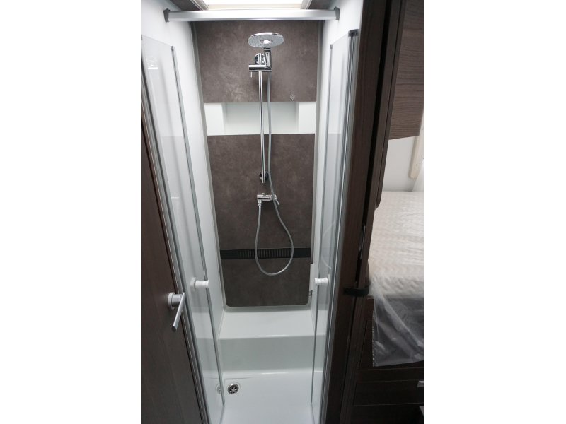 Adria Coral Supreme 670 DL 180pk/aut./4400kg  foto: 11