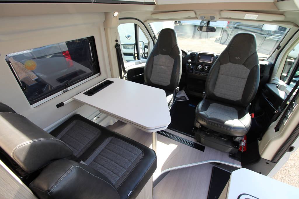 Adria Twin Plus 640 SLB photo: 5