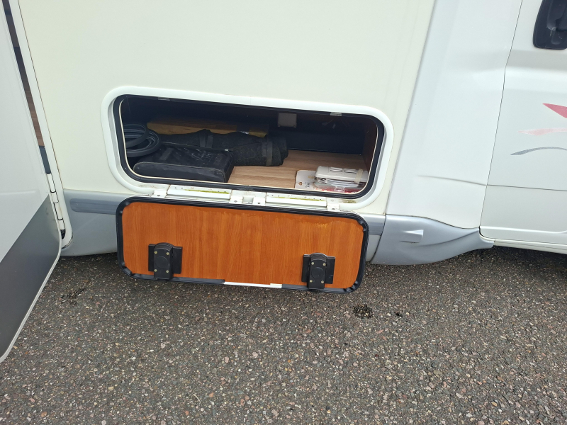 Challenger Mageo 107 luxe en ruime camper  foto: 19