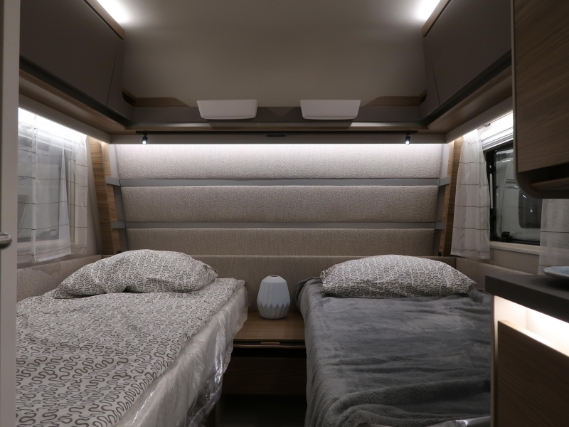 Dethleffs Nomad 460 EL FIRST EDITION UITVOERING  foto: 15