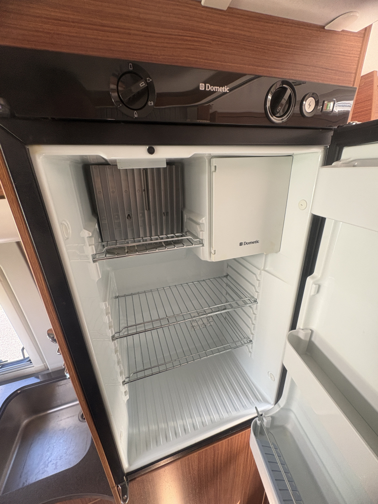 Adria TWIN SLX640, Camas individuales 2.3 Turbo 130cv foto: 16