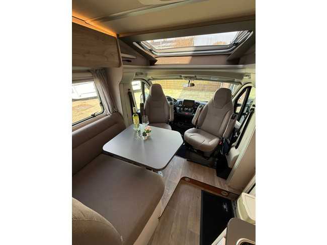 Hymer Exsis T 580 Automaat 9G 2020 Zonnepanelen! Trekhaak! foto: 14