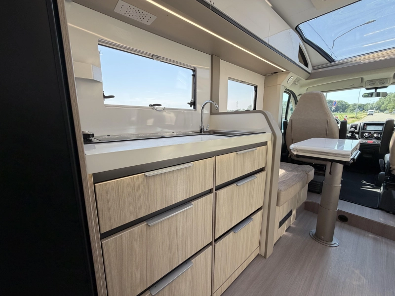 Adria Compact Supreme DL Face-to-Face, 160PK  foto: 7