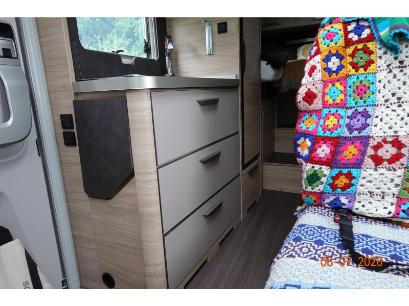 Knaus Platinum Selection 650 MEG Level + 2x aire acondicionado + aire foto: 10