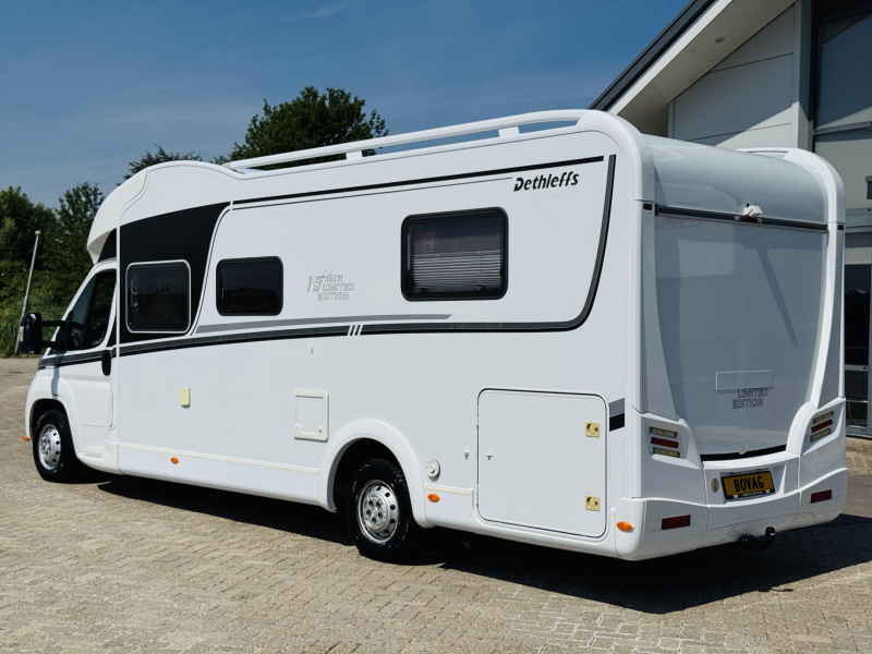 Dethleffs Globe4 7151 Edici&oacute;n Limitada Cama Queen foto: 9