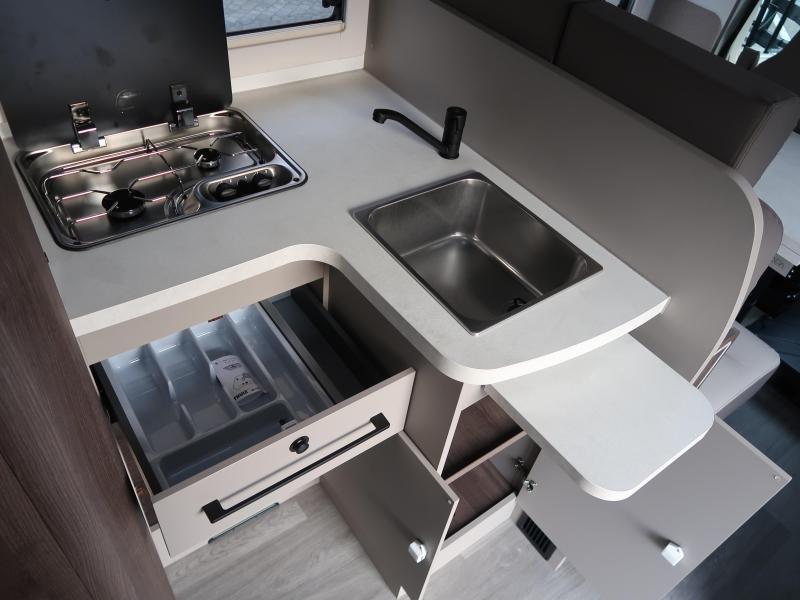 Benimar Cocoon 463 VOORDEEL 11.680,- euro  foto: 5