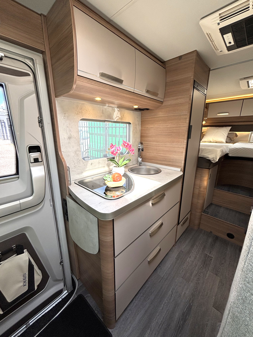 Knaus Live I 650 MEG 9TR AUTOMATIK EINZELBETTEN HUBBETT 160PS Foto: 7
