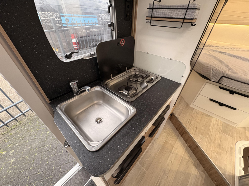 Bavaria Bavaria 650 T Cama Queen panel bearlock foto: 11