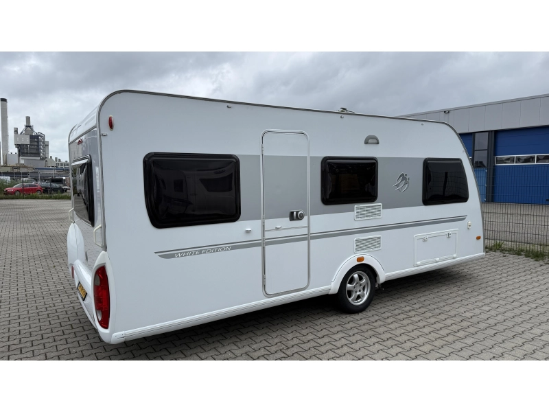 Knaus Sudwind White Edition 500 EU camas individuales asiento redondo foto: 1