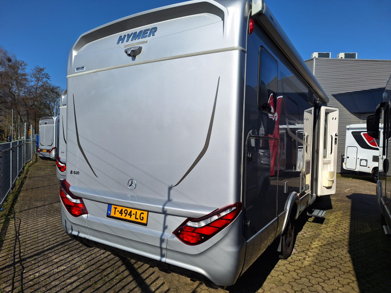 Hymer BMC-I 680 -5 PERSONAS-FULL OPTIONS foto: 1