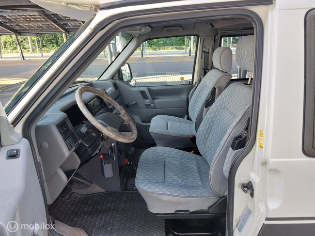 Volkswagen T4 California Westfalia 2.4D Automaat Apk 06-2028 foto: 9