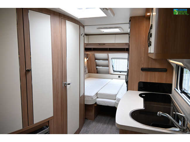 Hobby De Luxe 495UL photo : 8