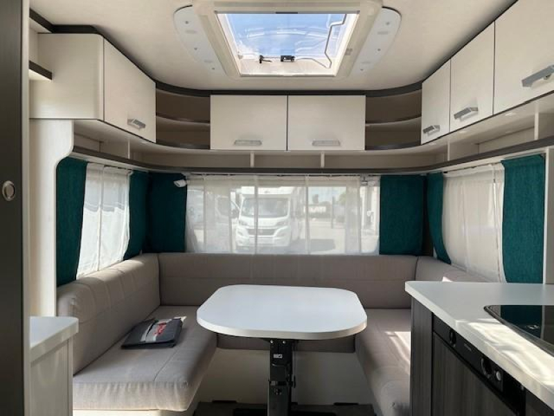 Dethleffs C'Go 475 FR Mover & toldo foto: 4