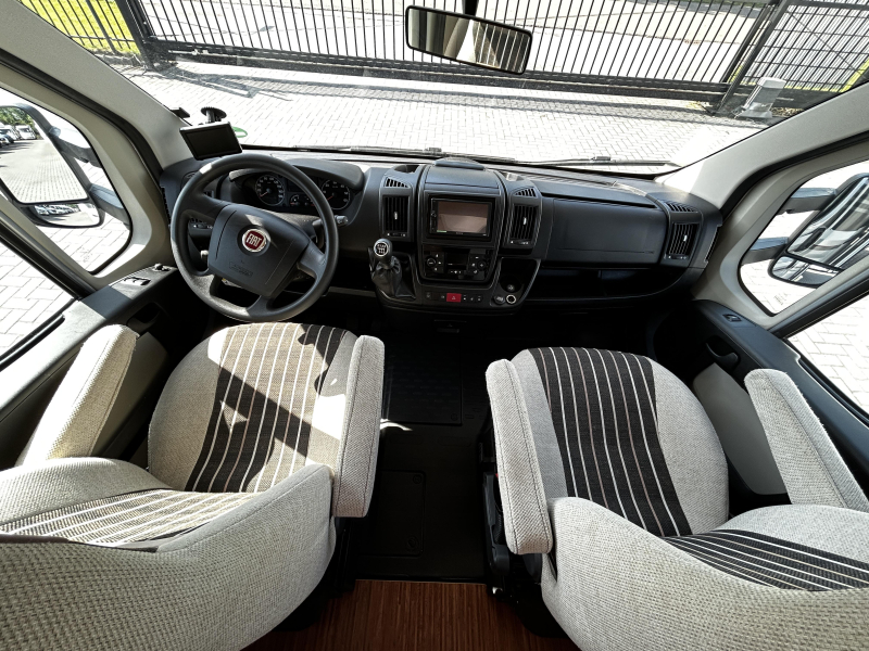 LMC Breezer 714 Alkoof/2013/Enkele-bedden  foto: 20