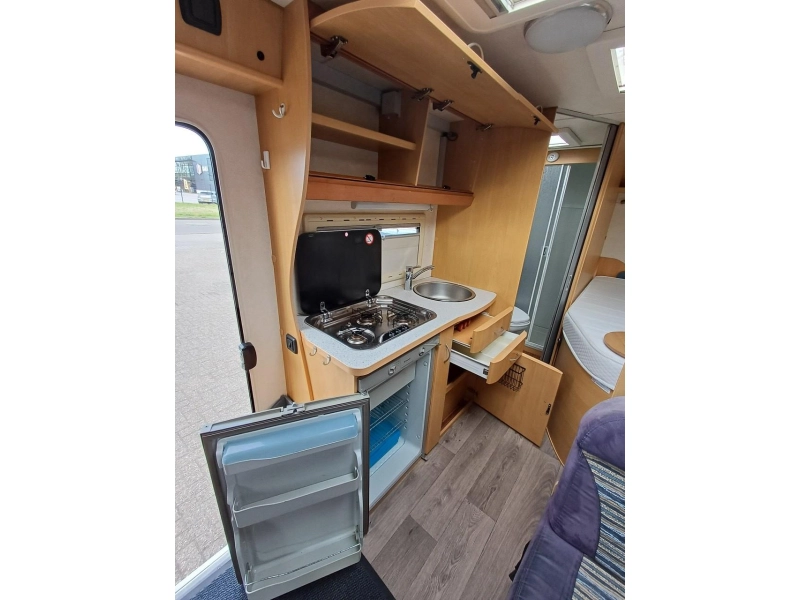 Eura Mobil Profila 411  foto: 15