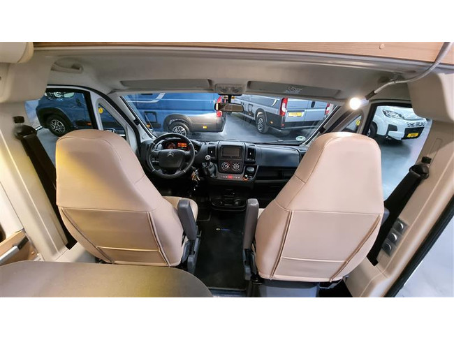 Adria Twin 640 SLX Buscamper foto: 13