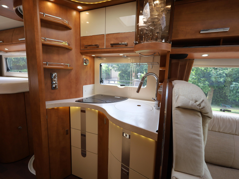 Carthago Chic C-Line II I 4.9 LE Automatik - ohne Hubbett Foto: 5