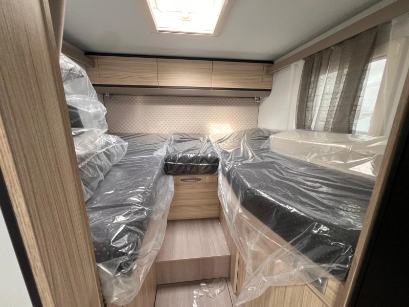 Adria Compact DL 60 Years Selection AUTOMAAT  foto: 3
