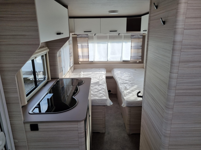Dethleffs C'Joy 460 LE Active - Lits jumeaux ! photo : 3
