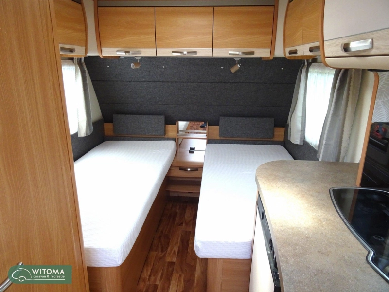 Knaus Sudwind Limited Edition 460 EU Mover-Thule Omnistor Markise Foto: 10