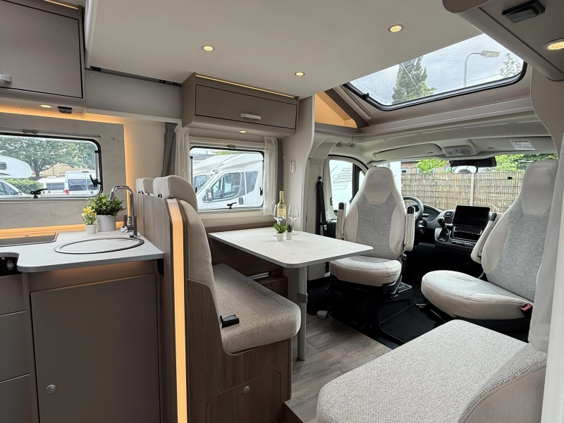 Carado T 448 Automaat! Nieuwstaat!  foto: 21