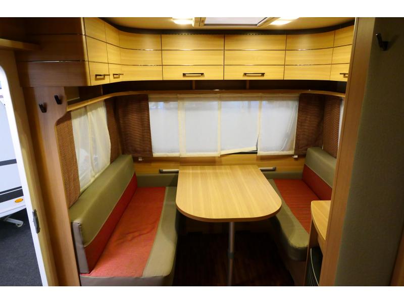 Eriba Living 550 Queens bed  foto: 6