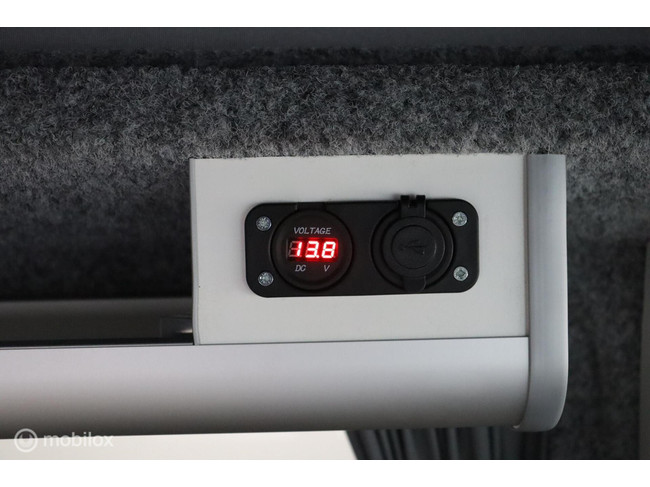 Volkswagen Transporter Buscamper 2.0TDI 140Pk Lang California-look | 4-seats/4-berths | Pop-top roof |NW.STAAT photo: 15