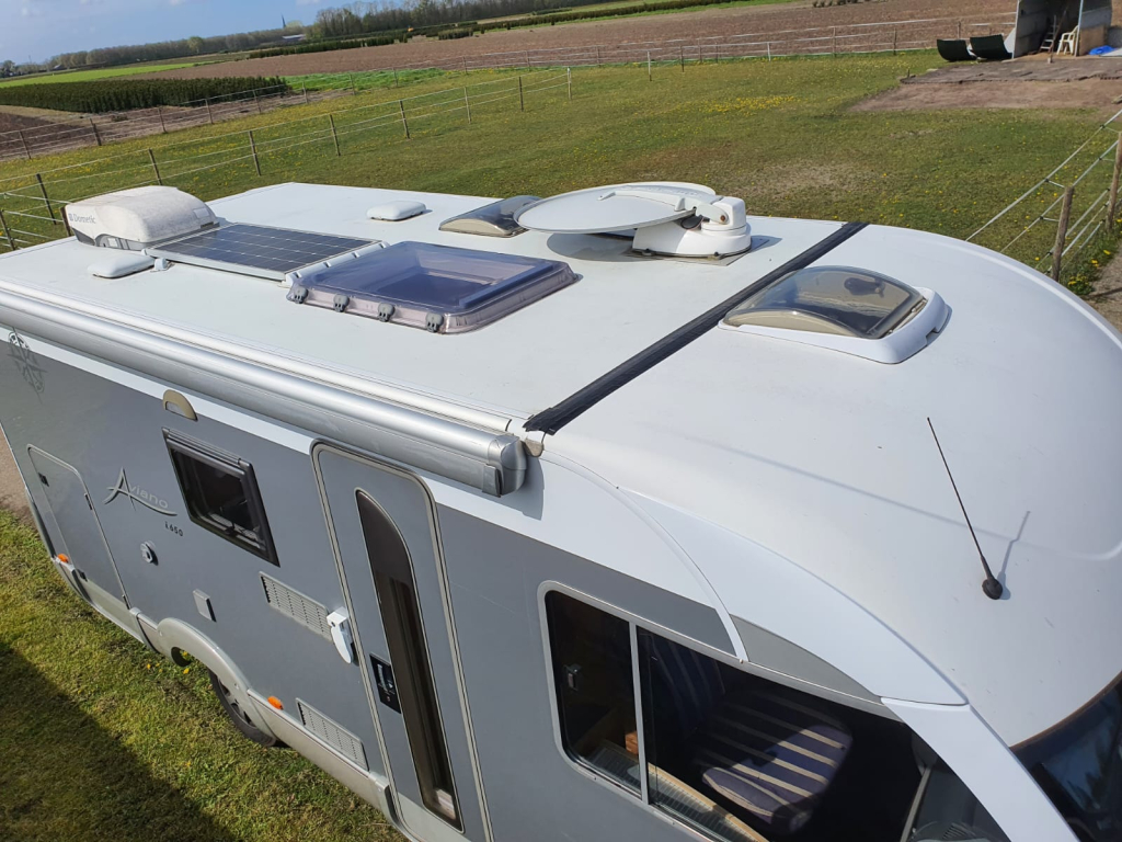 Fiat Ducato Bürstner Aviano i 650, 2 zonnepanelen Cruisecontrol Dakairco foto: 1