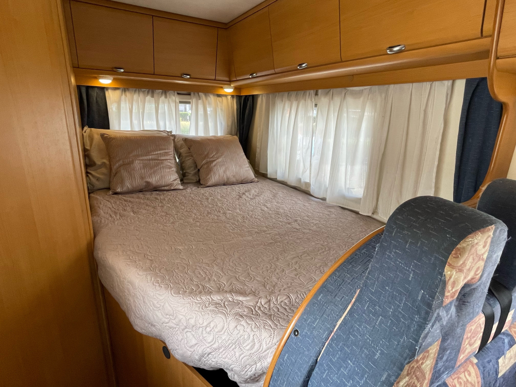 Ci CARIOCA 15P FRANZ&Ouml;SISCHES BETT GER&Auml;UMIG 6.60 M SOLARPANEL Foto: 2