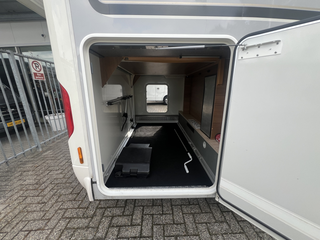 Carthago C-Tourer I 144 QB QUEENSBED+HEBED TREKHAAK DAKAIRCO foto: 20