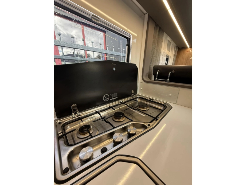 Adria Coral XL Plus 670 SL - FAMILIENWOHNMOBIL Foto: 16