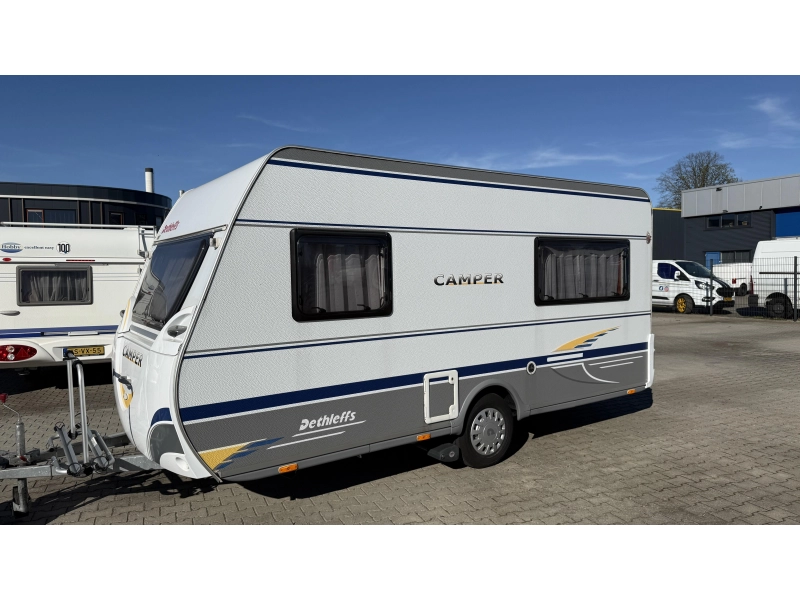 Dethleffs Camper 440 DB dwars bed zit toilet  foto: 13