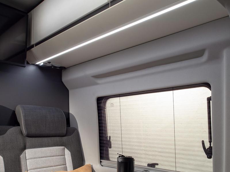 Adria TWIN SUPREME 640 SGX Photo: 4