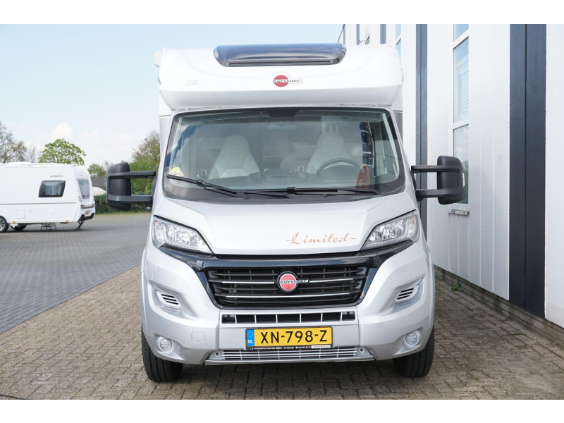 Bürstner Lyseo TD Limited 690 G 1e eig.  foto: 2