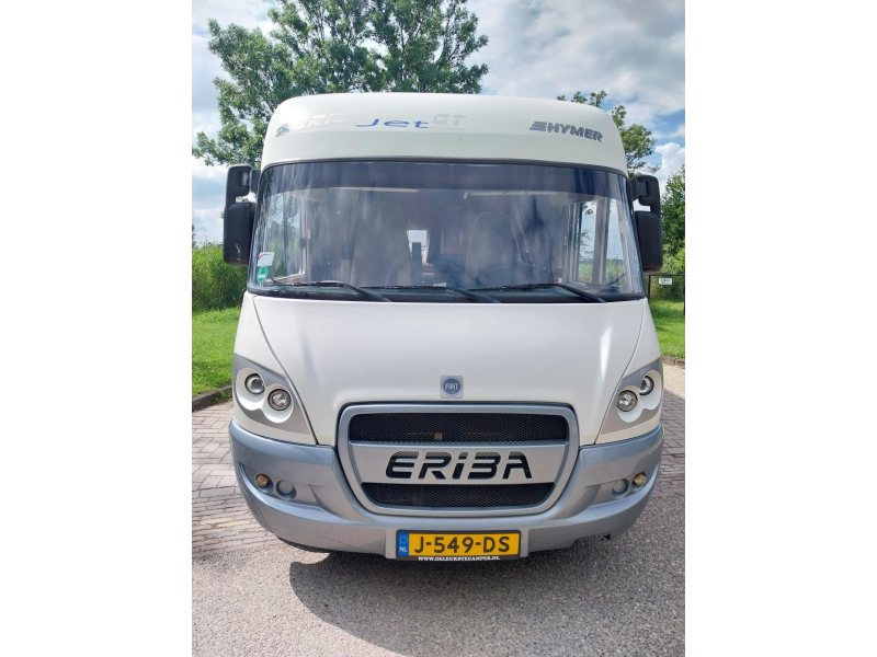Hymer Eriba met 44497 km en dakairco  foto: 17