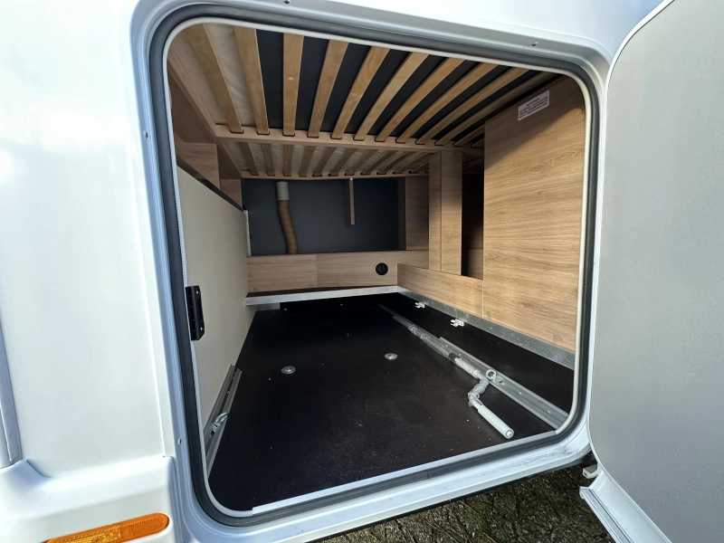 Knaus L!ve Wave 650 MF AUTOMATIK + HUBBETT Foto: 5