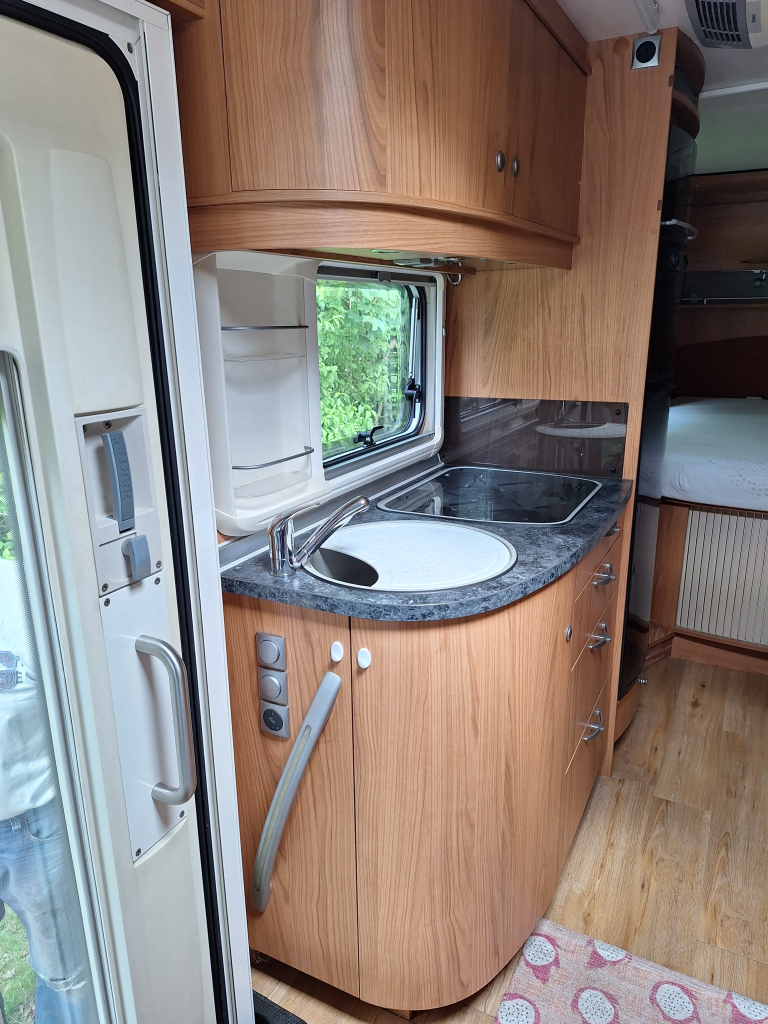 Burnster Aviano 725 i foto: 10