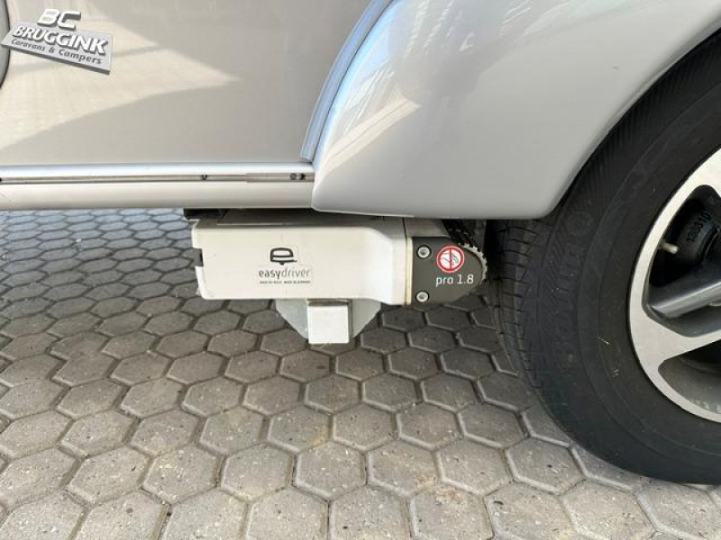 Eriba Touring Troll 542 GT CAMAS INDIVIDUALES foto: 2