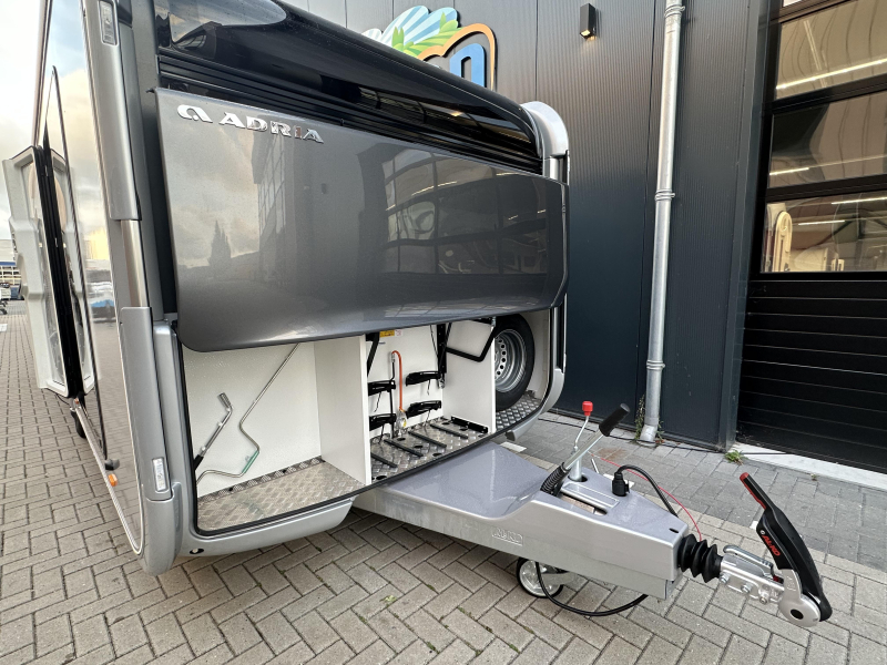 Adria Astella 754 DP Exklusiv in den Niederlanden Foto: 20