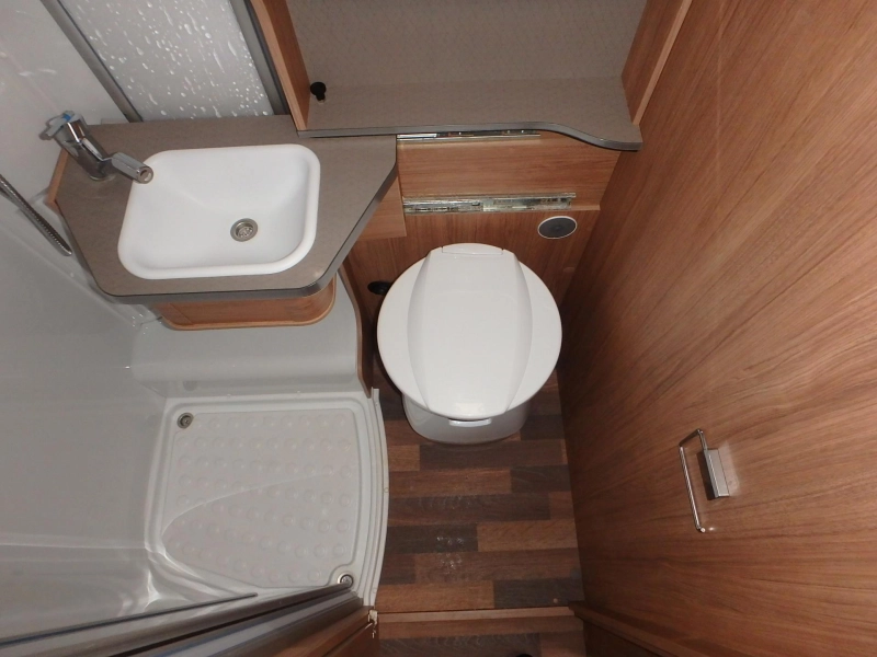 Weinsberg CaraHome 700 DG  foto: 21