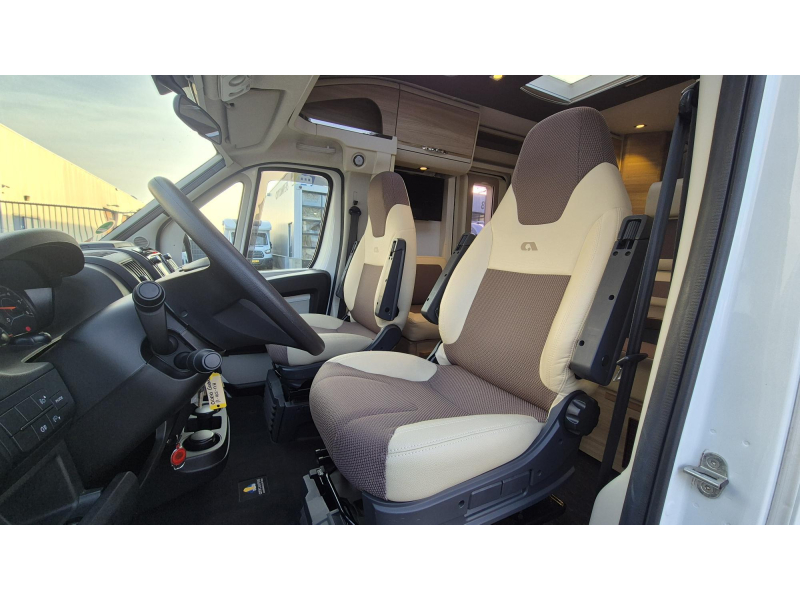 Adria S690SC Queensbed / topstaat!  foto: 5