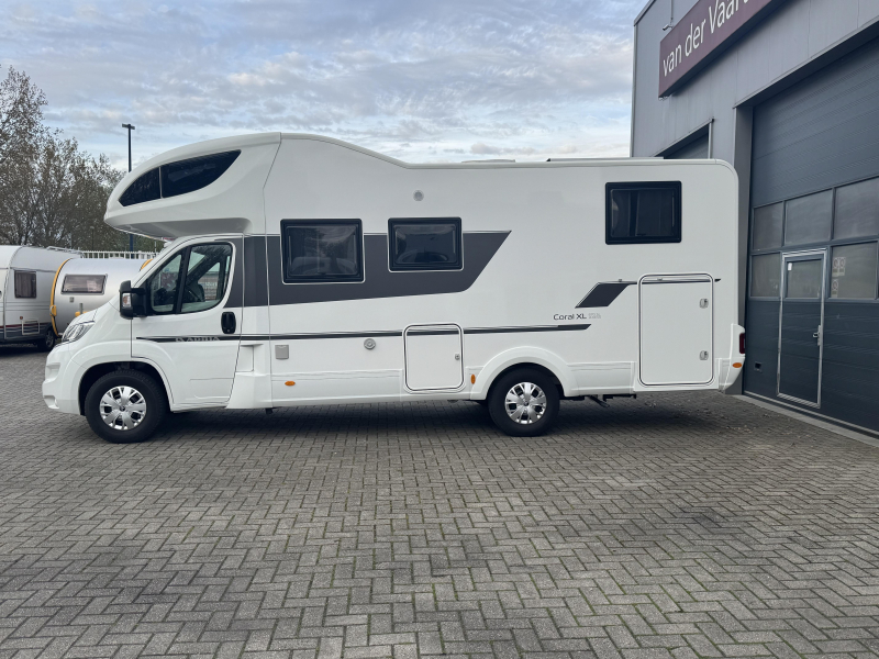 Adria Coral XL Plus A 670 SL  foto: 1