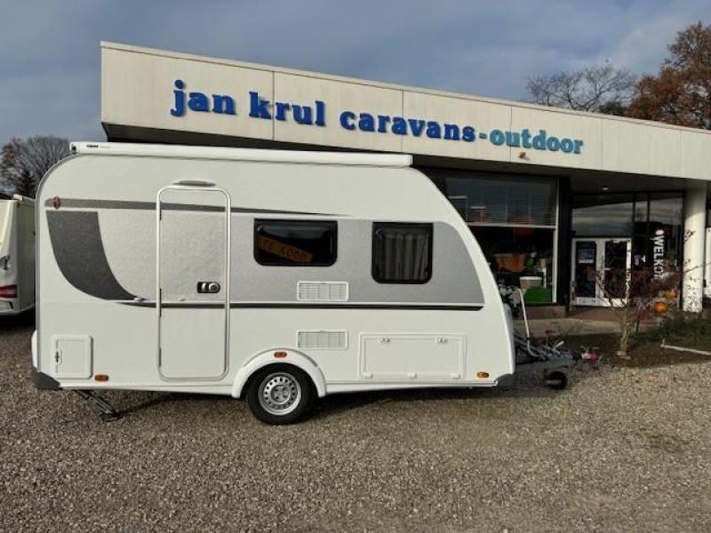Knaus Sport 400 QD kleine caravan  foto: 1